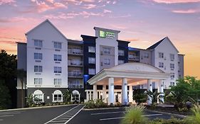 Holiday Inn Express & Suites Lakeland North I-4 By Ihg